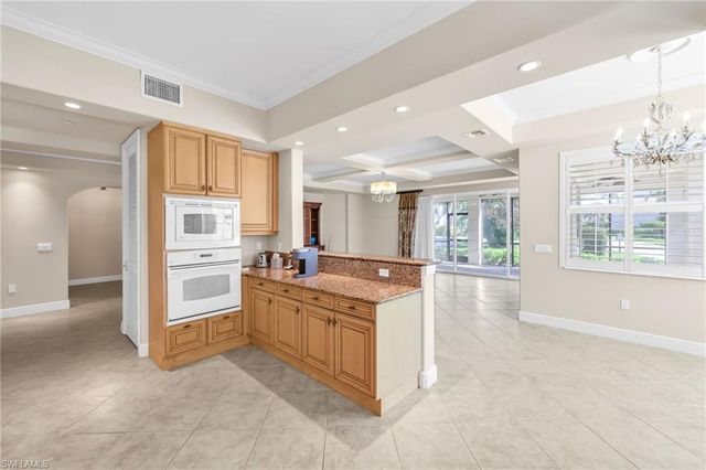 545 Avellino Isles CIR 29102, Naples, FL 34119