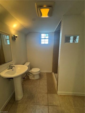 2369 Jefferson Avenue, Winston-salem, NC 27103