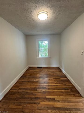 2369 Jefferson Avenue, Winston-salem, NC 27103