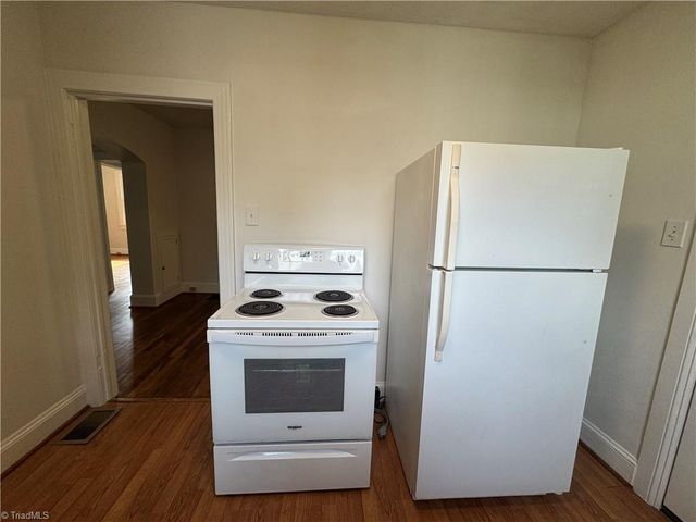 2369 Jefferson Avenue, Winston-salem, NC 27103