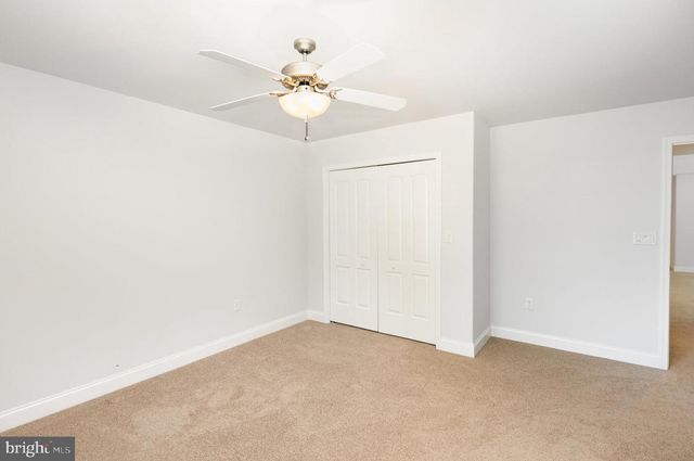 1007 GREAT HALL DR, Lebanon, PA 17042