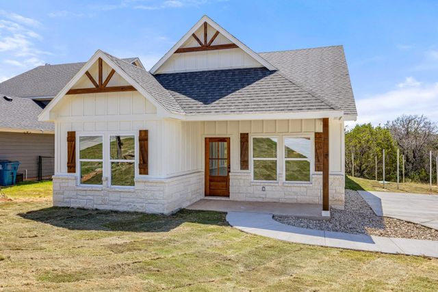 2400 Duro Court, Granbury, TX 76048