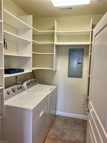 239 Duke St Unit 308, Norfolk, VA 23510