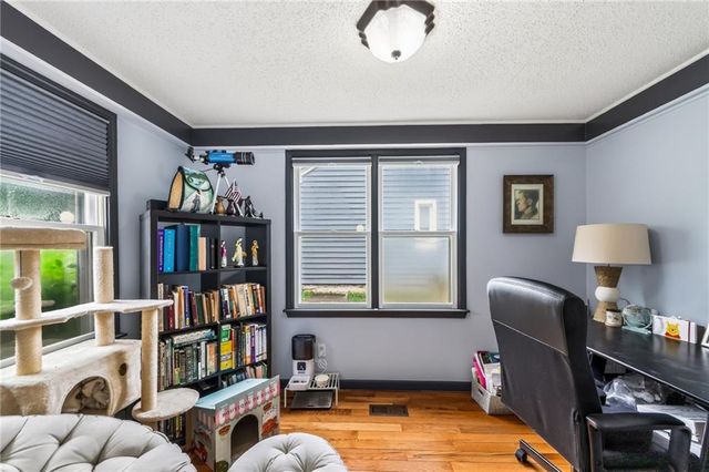 8326 Madison Avenue, Kansas City, MO 64114