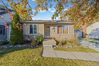 22815 Furton Street, St. Clair Shores, MI 48082