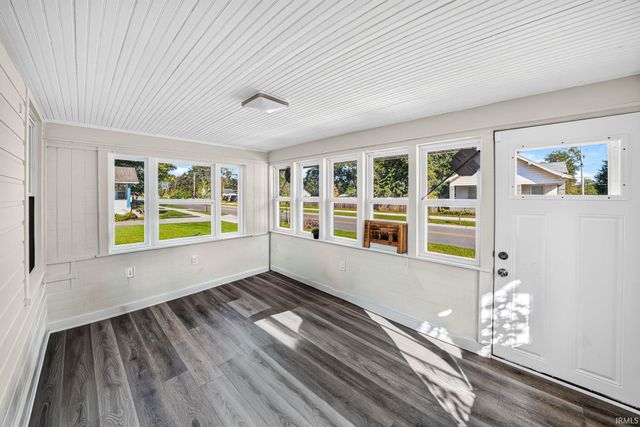 1901 W Indiana Street, Elkhart, IN 46516