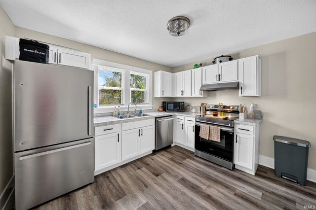 1901 W Indiana Street, Elkhart, IN 46516