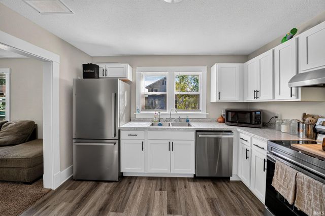 1901 W Indiana Street, Elkhart, IN 46516
