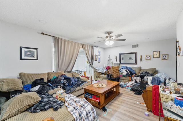 1669 Wylma Way, Modesto, CA 95350