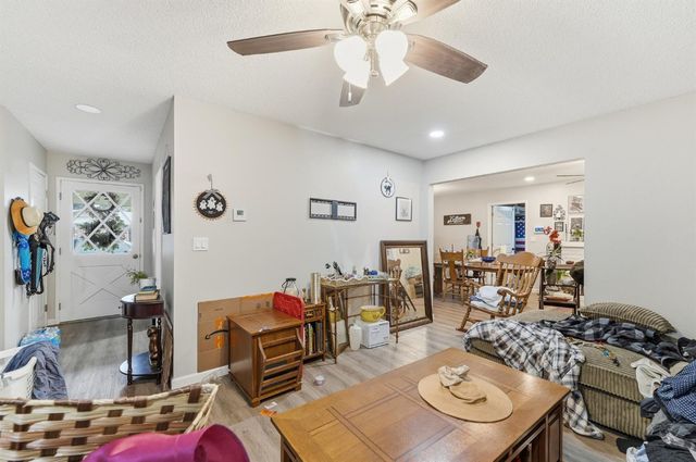 1669 Wylma Way, Modesto, CA 95350