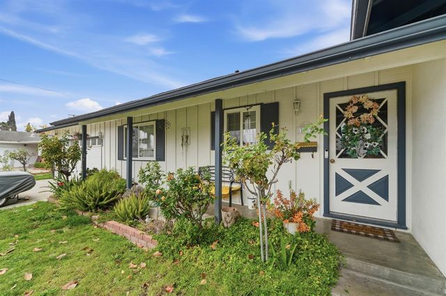 1669 Wylma Way, Modesto, CA 95350