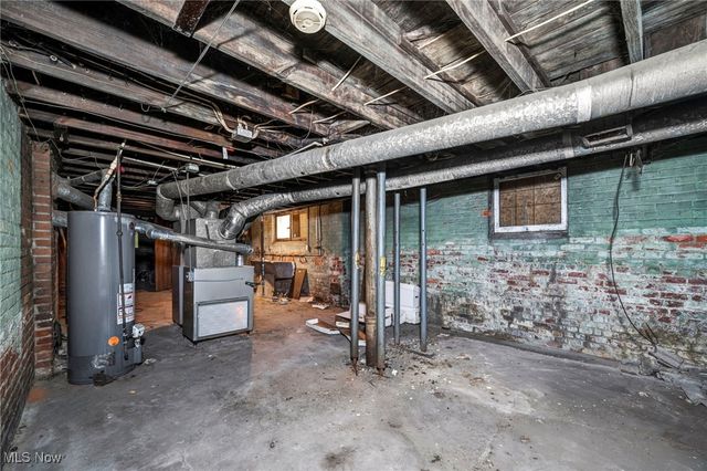 896 E 143rd Street, Cleveland, OH 44110