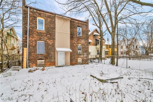 896 E 143rd Street, Cleveland, OH 44110