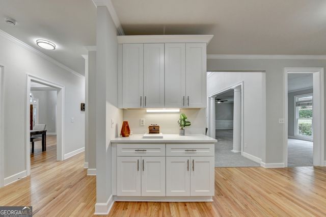 1118 Midsummer Court NE, Marietta, GA 30068