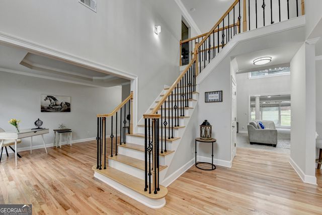 1118 Midsummer Court NE, Marietta, GA 30068