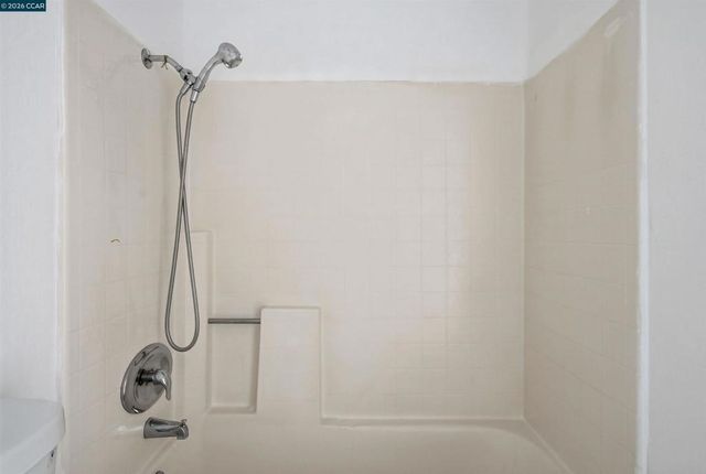 2036 Seward Dr, Pittsburg, CA 94565