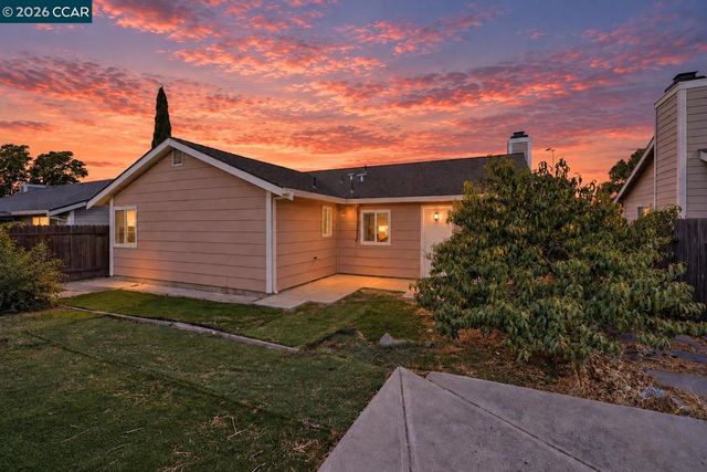 2036 Seward Dr, Pittsburg, CA 94565