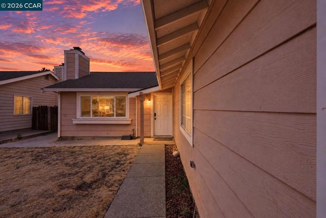 2036 Seward Dr, Pittsburg, CA 94565