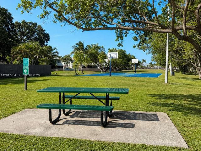 6603 SW 112th Pl, Miami, FL 33173