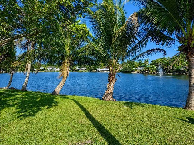 6603 SW 112th Pl, Miami, FL 33173