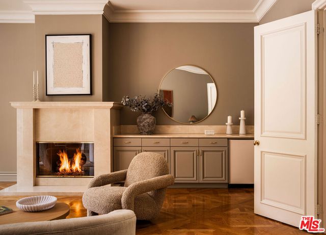 10509 Vestone Way, Los Angeles, CA 90077