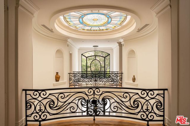 10509 Vestone Way, Los Angeles, CA 90077