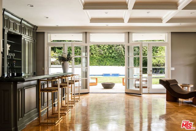 10509 Vestone Way, Los Angeles, CA 90077