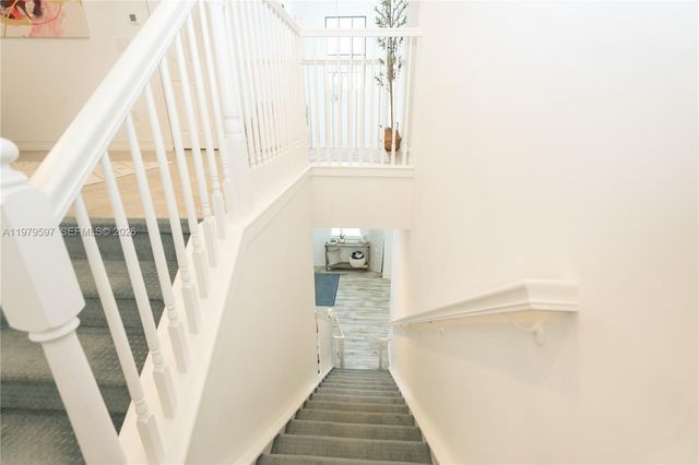 11826 SW 13th Ct, Pembroke Pines, FL 33025