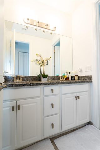 11826 SW 13th Ct, Pembroke Pines, FL 33025