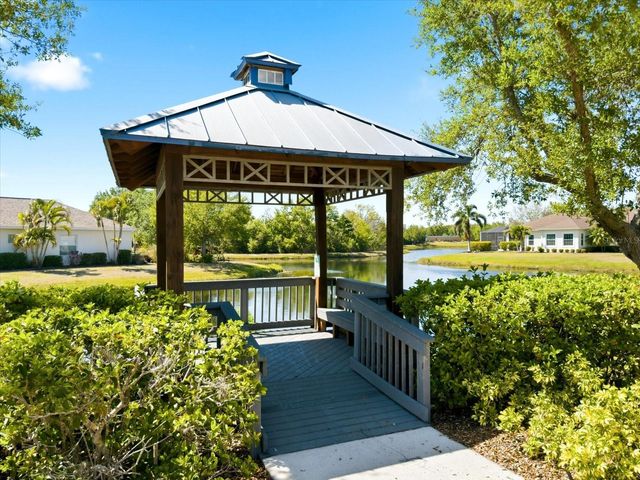 4905 BOSTON COMMON GLEN, Bradenton, FL 34211