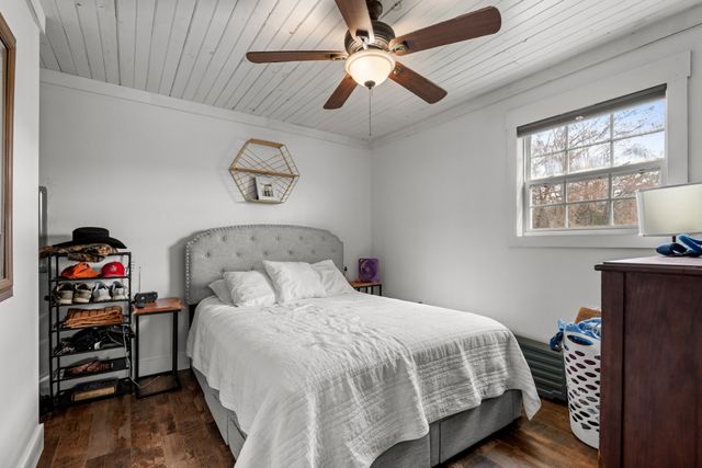 168 Mackin Rd, Linden, TN 37096