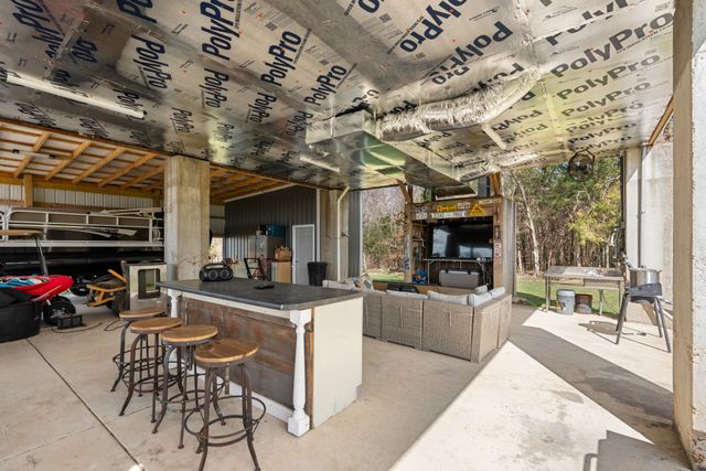 168 Mackin Rd, Linden, TN 37096