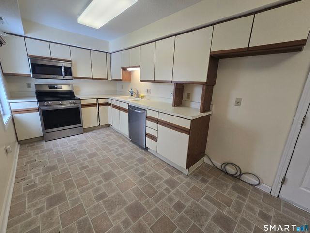 68 Wilson Avenue APT 103, Torrington, CT 06790
