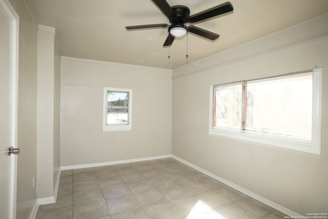 227 CICERO DR, San Antonio, TX 78218