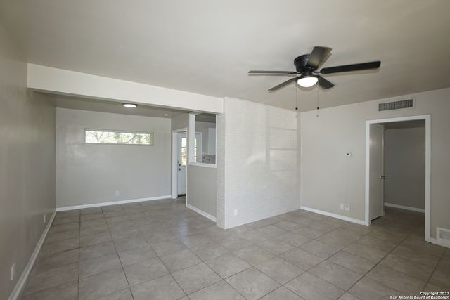 227 CICERO DR, San Antonio, TX 78218