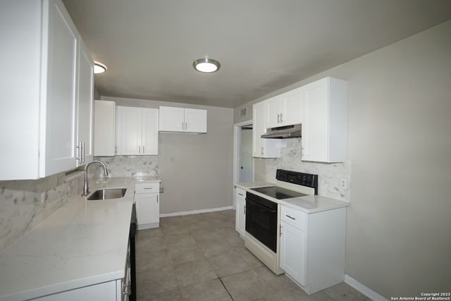 227 CICERO DR, San Antonio, TX 78218