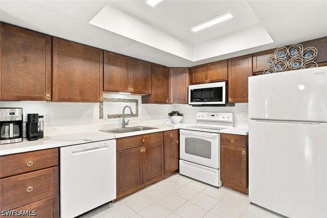 3511 Caloosa ST, Naples, FL 34112