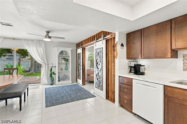 3511 Caloosa ST, Naples, FL 34112