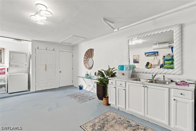 3511 Caloosa ST, Naples, FL 34112
