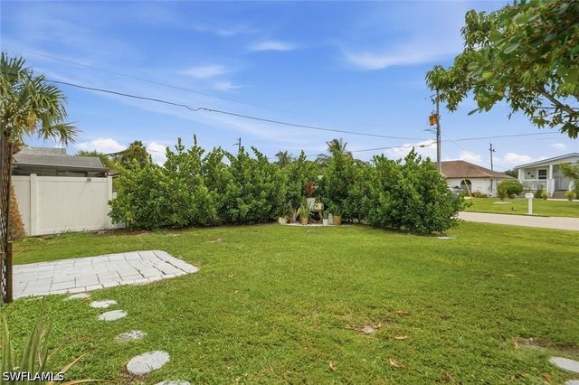 3511 Caloosa ST, Naples, FL 34112
