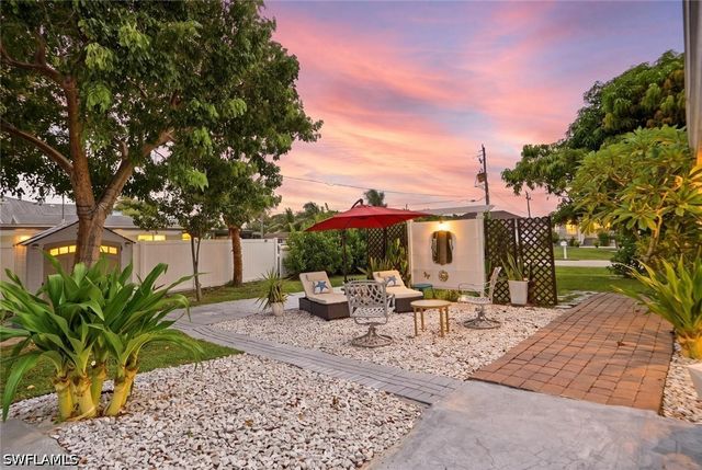 3511 Caloosa ST, Naples, FL 34112