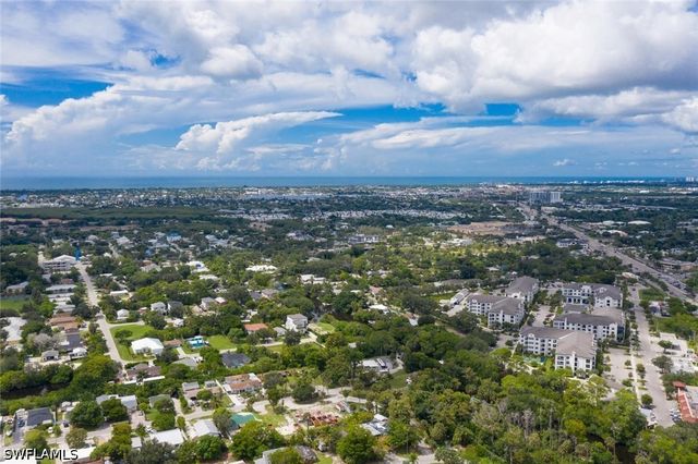 3511 Caloosa ST, Naples, FL 34112