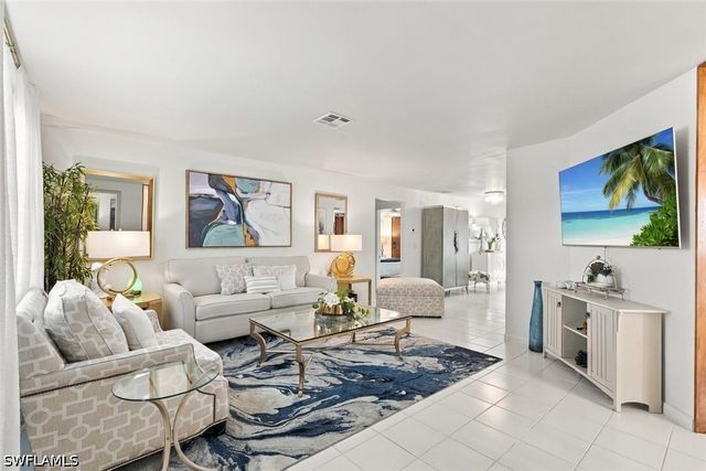 3511 Caloosa ST, Naples, FL 34112