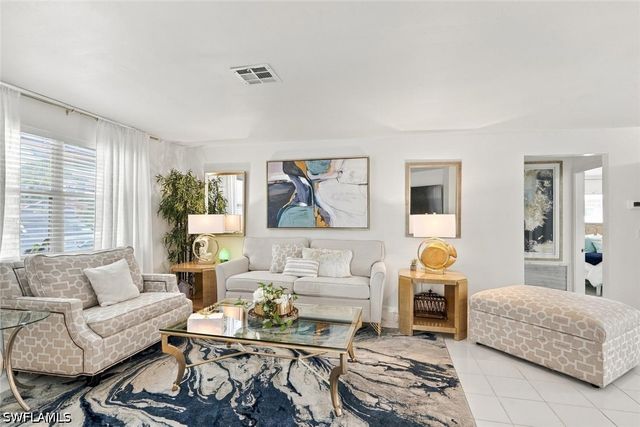 3511 Caloosa ST, Naples, FL 34112
