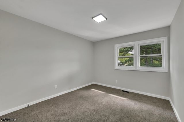 6 Mitchell Rd, Parsippany-troy Hills Twp., NJ 07054
