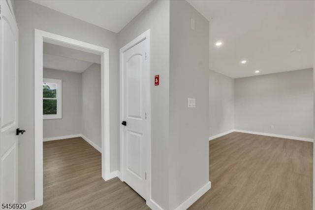 6 Mitchell Rd, Parsippany-troy Hills Twp., NJ 07054