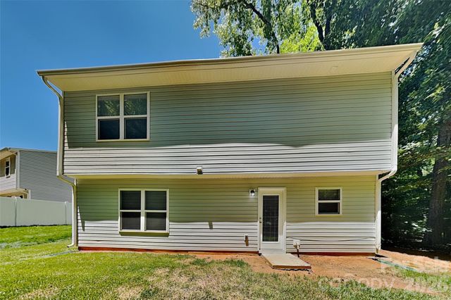 5505 Lee Marie Lane, Charlotte, NC 28269