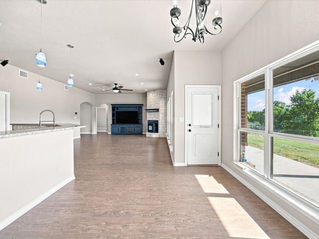 2288 N Fm 51, Decatur, TX 76234