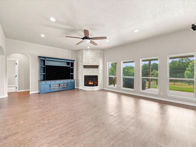 2288 N Fm 51, Decatur, TX 76234
