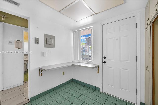 18555 NE 14th Ave 502, Miami, FL 33179